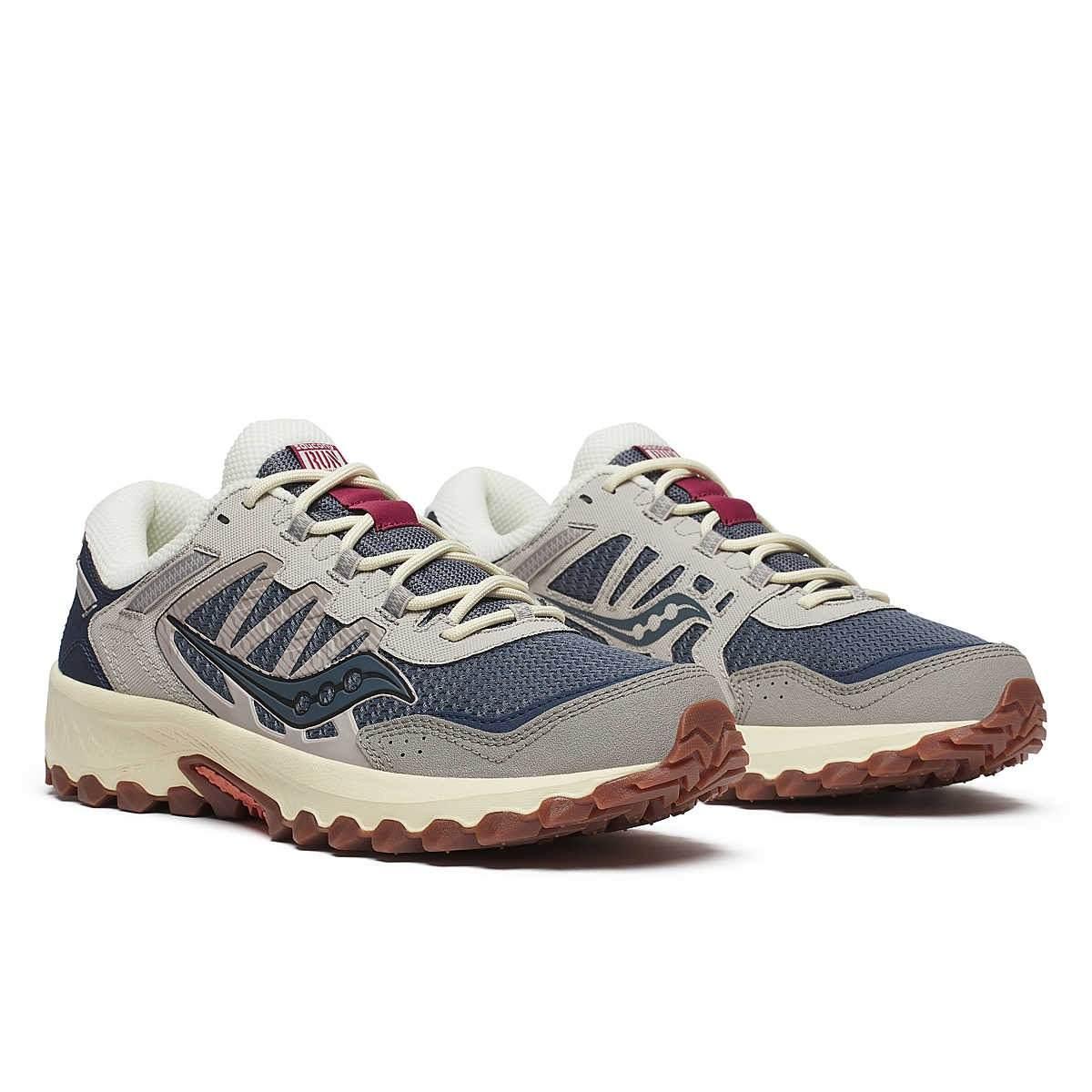 Grid Peak Saucony