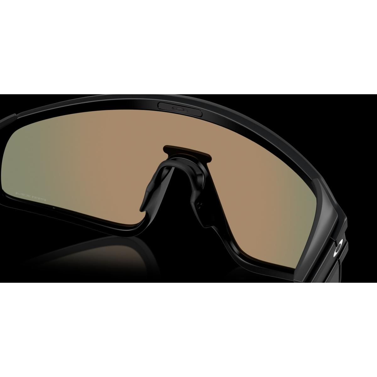 Latch Panel Oakley