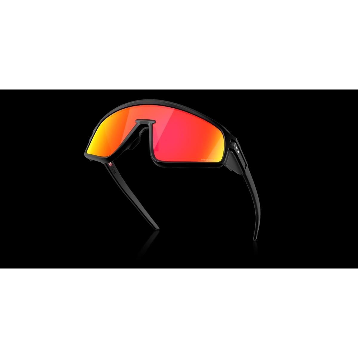 Latch Panel Oakley