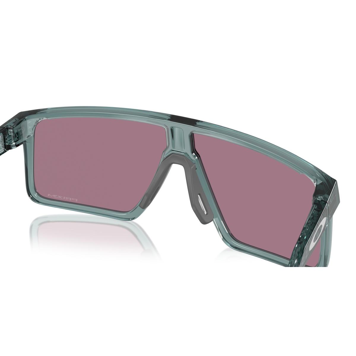 Helux Oakley