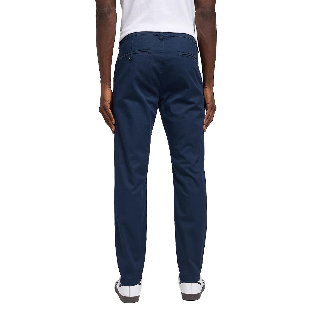 Slim Chino Lee