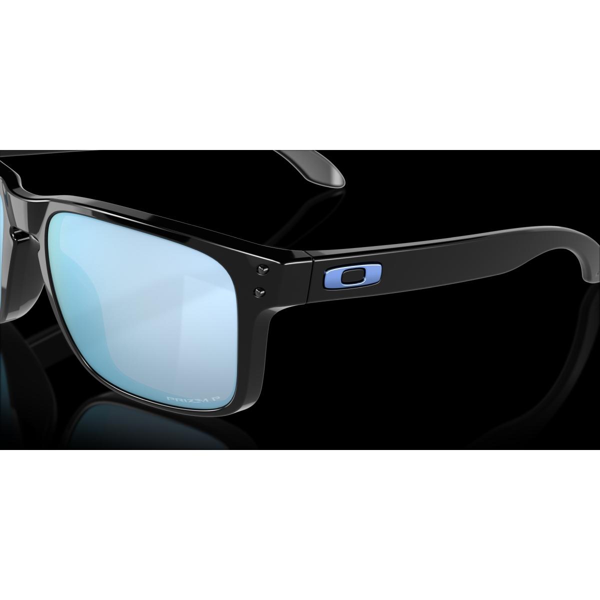 Holbrook Oakley