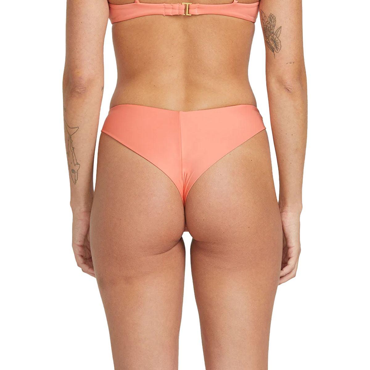 Simply Seamless Volcom