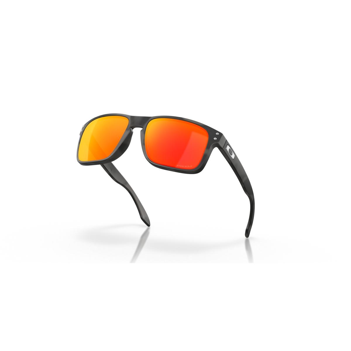 Holbrook Oakley