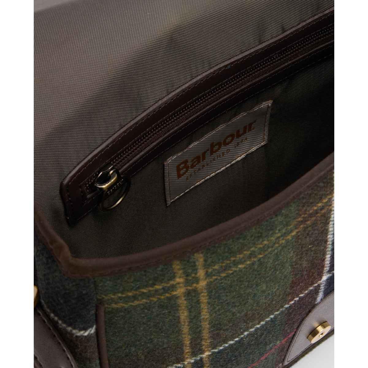 Cromarty Barbour