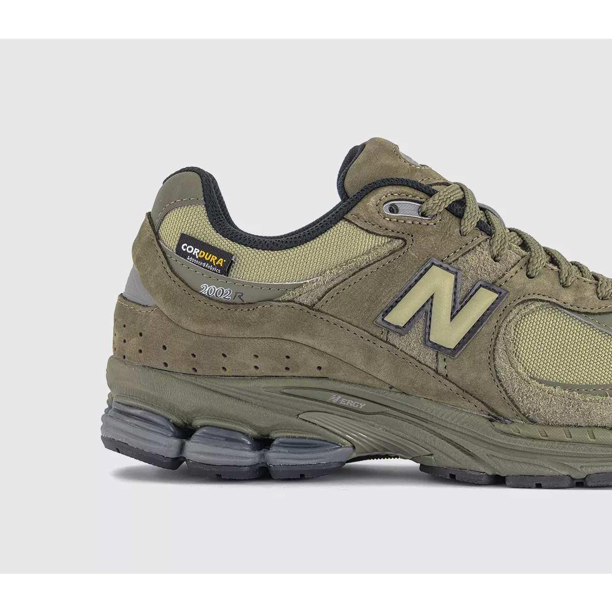 2002R New Balance