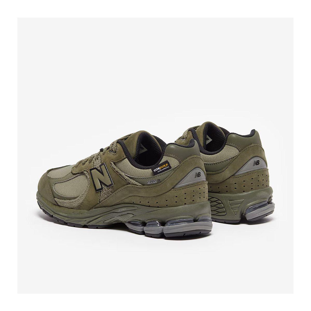 2002R New Balance