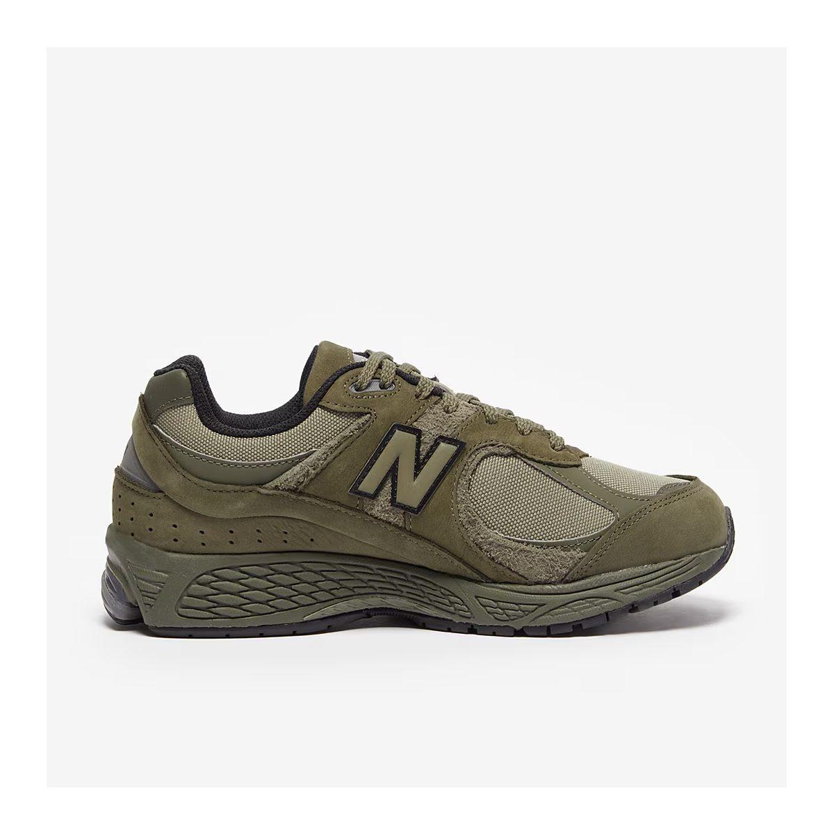 2002R New Balance