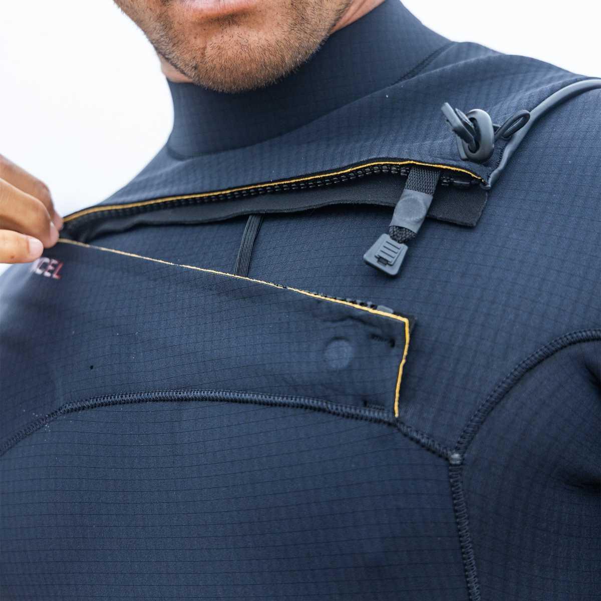 Infiniti 5.4 Chest Zip Xcel