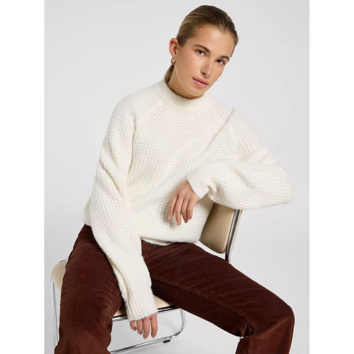Knit Lee