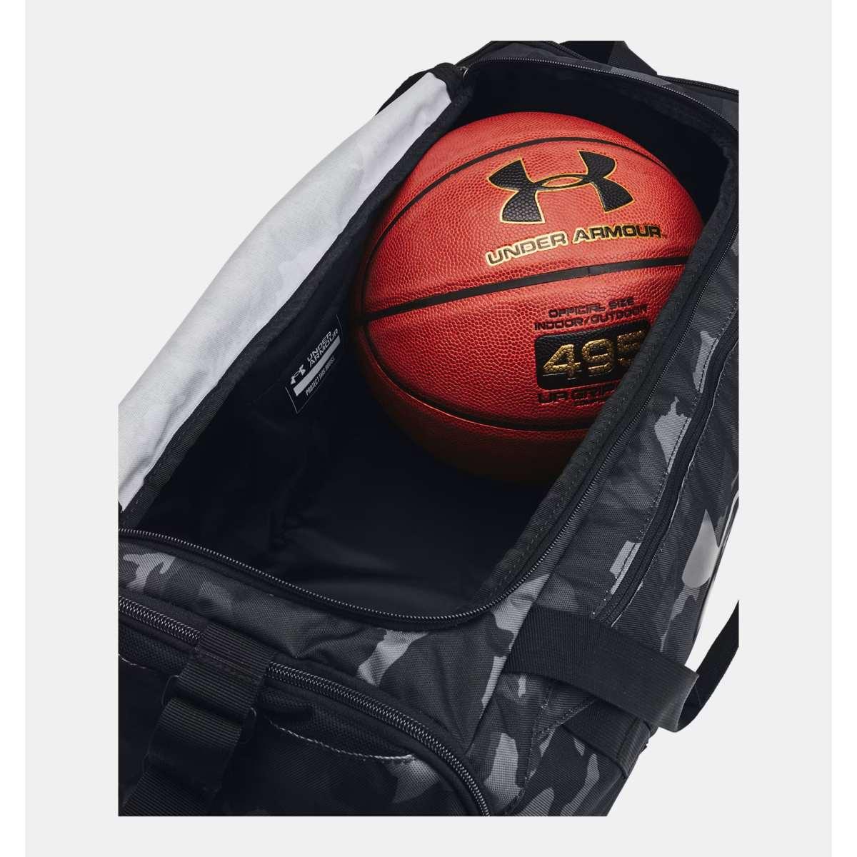 Undeniable 5.0 S Under Armour