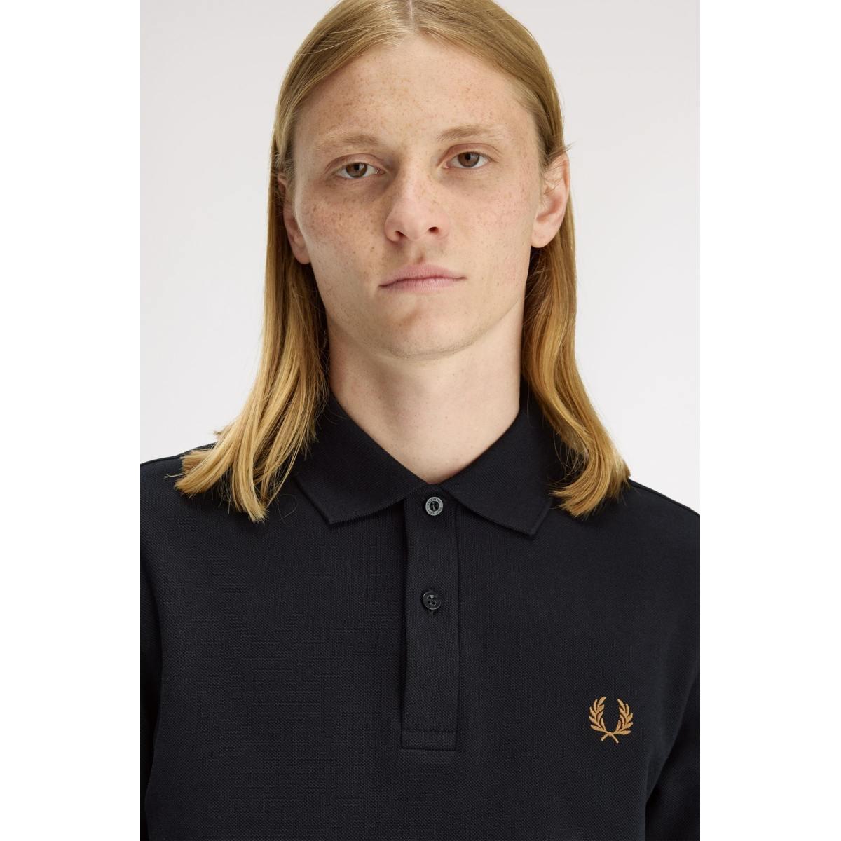 The Fred Perry Shirt M6000 Fred Perry
