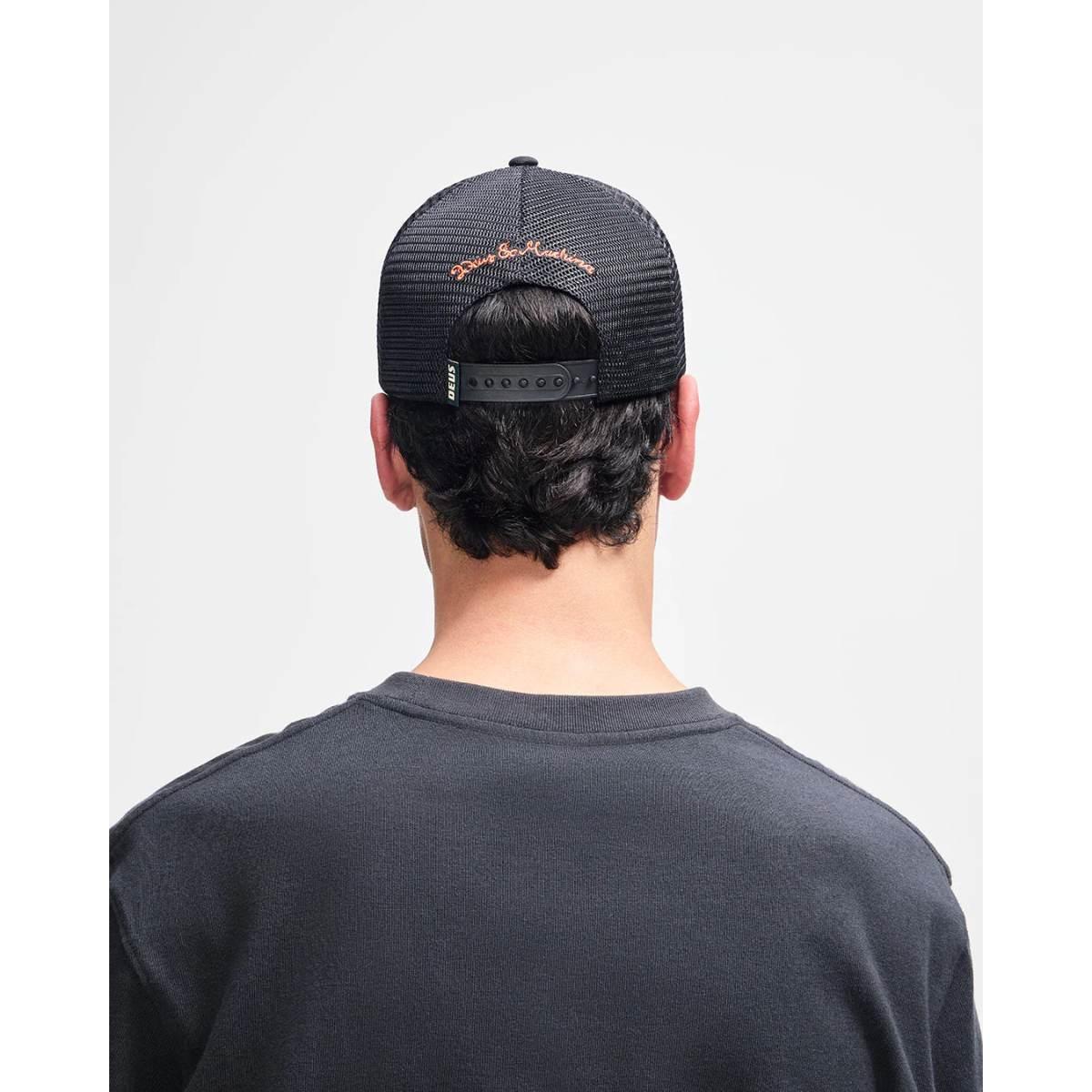 Strata Trucker Deus Ex Machina