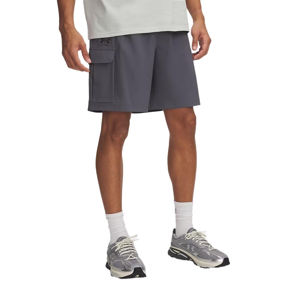 Vibe Woven Under Armour