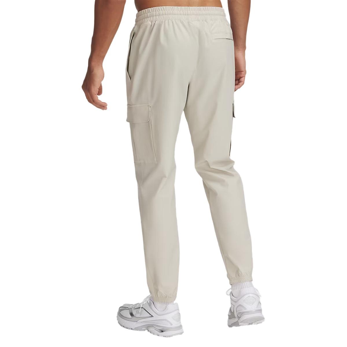 Vibe Woven Under Armour