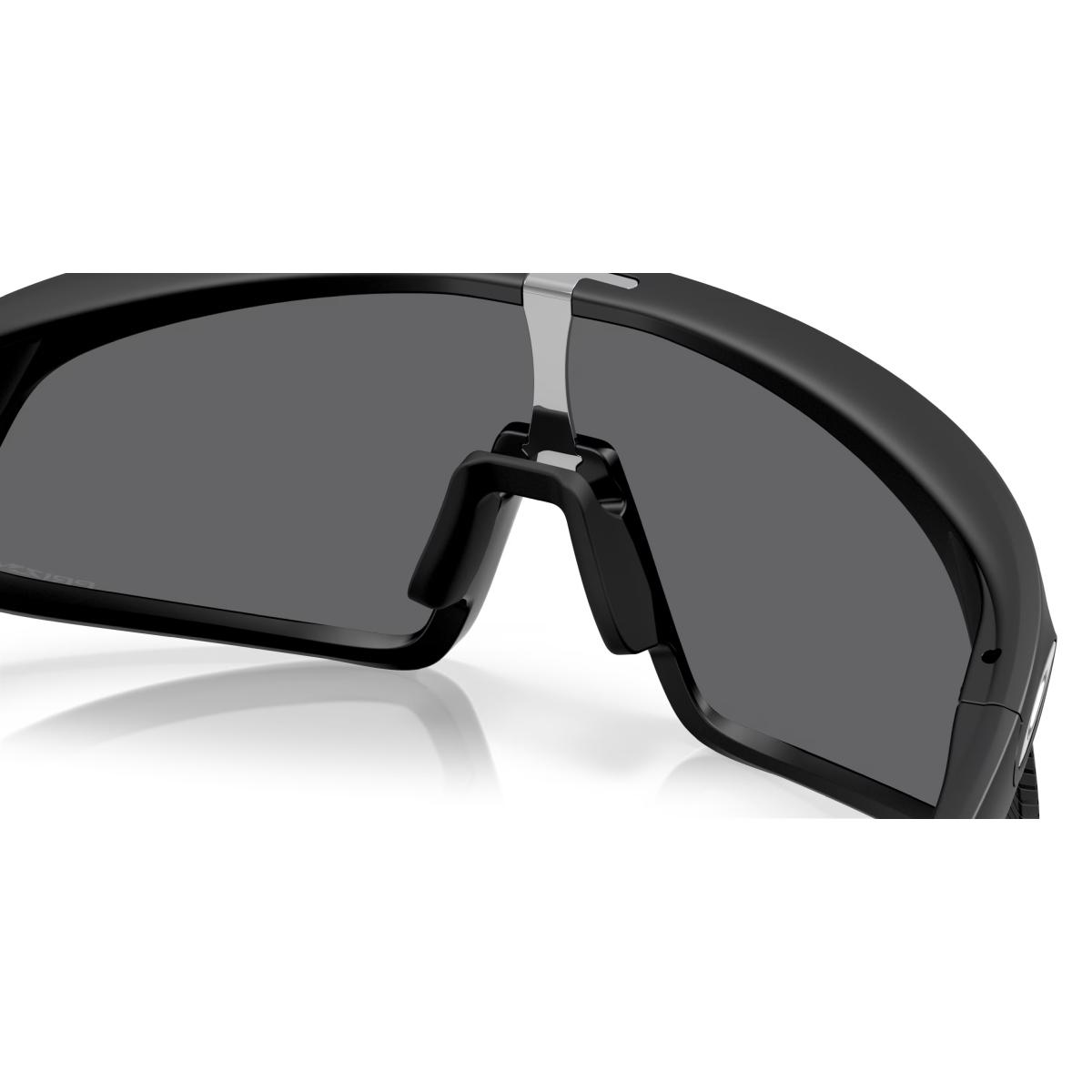 RSLV Oakley