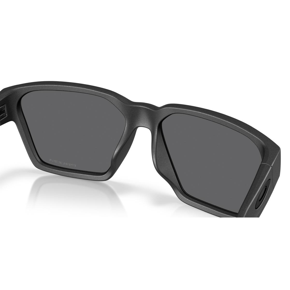 Briza Oakley