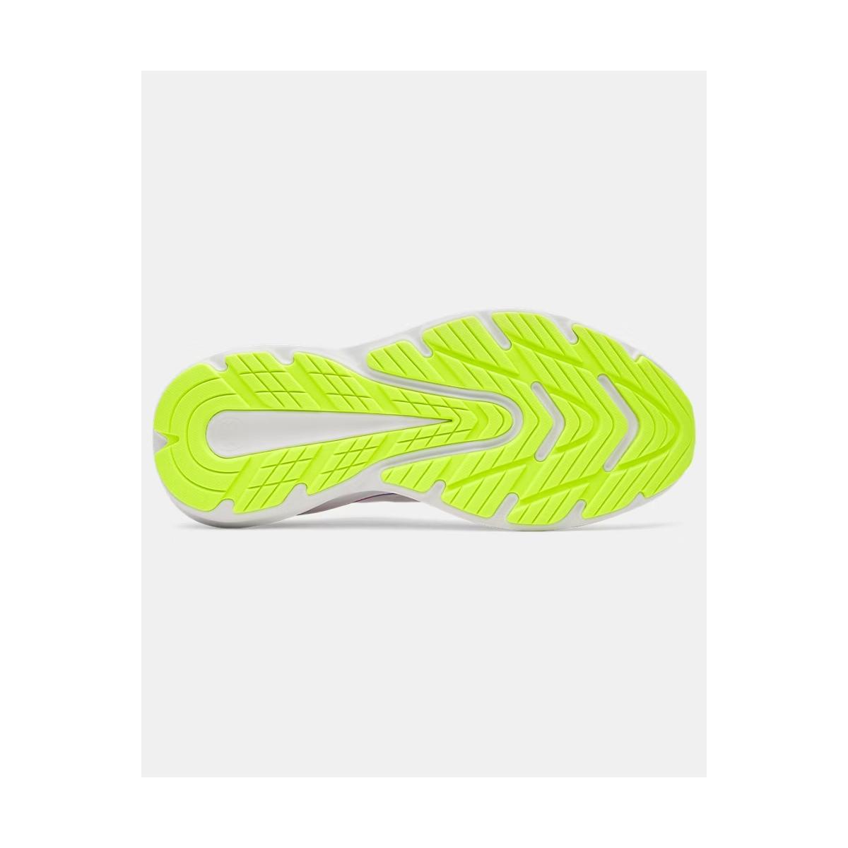 Turbulence 3 Under Armour
