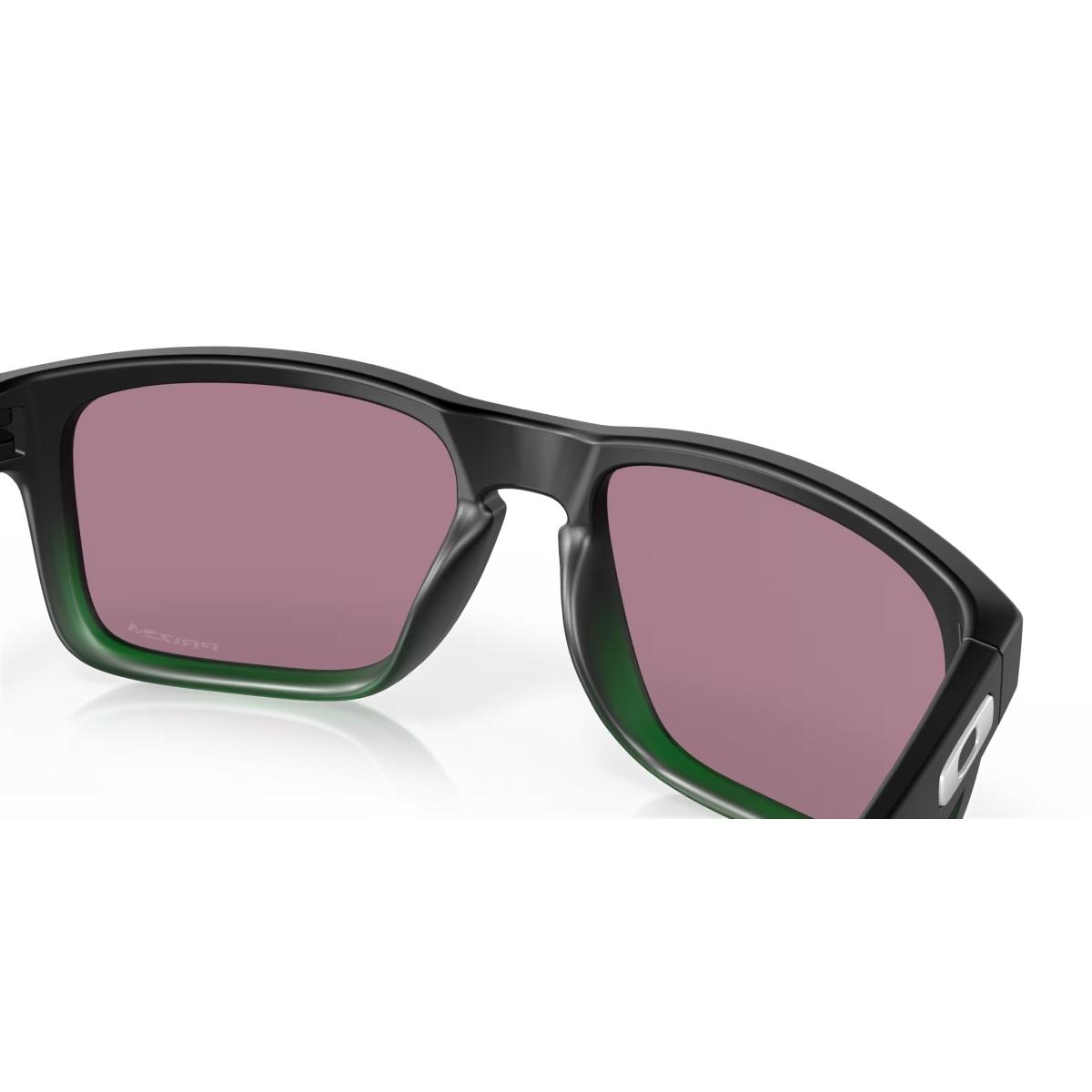 Hoolbrook Oakley
