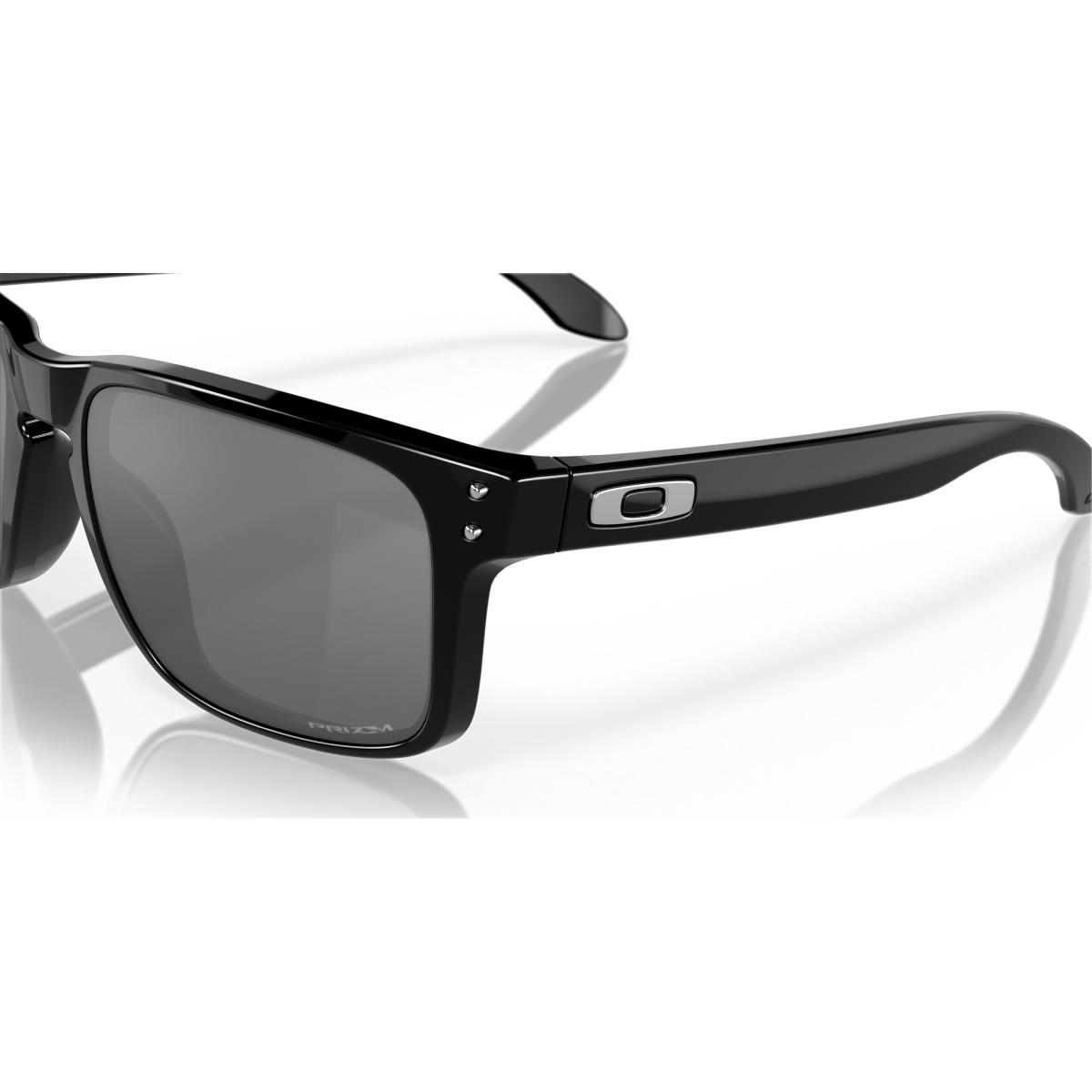 Hoolbrook Oakley