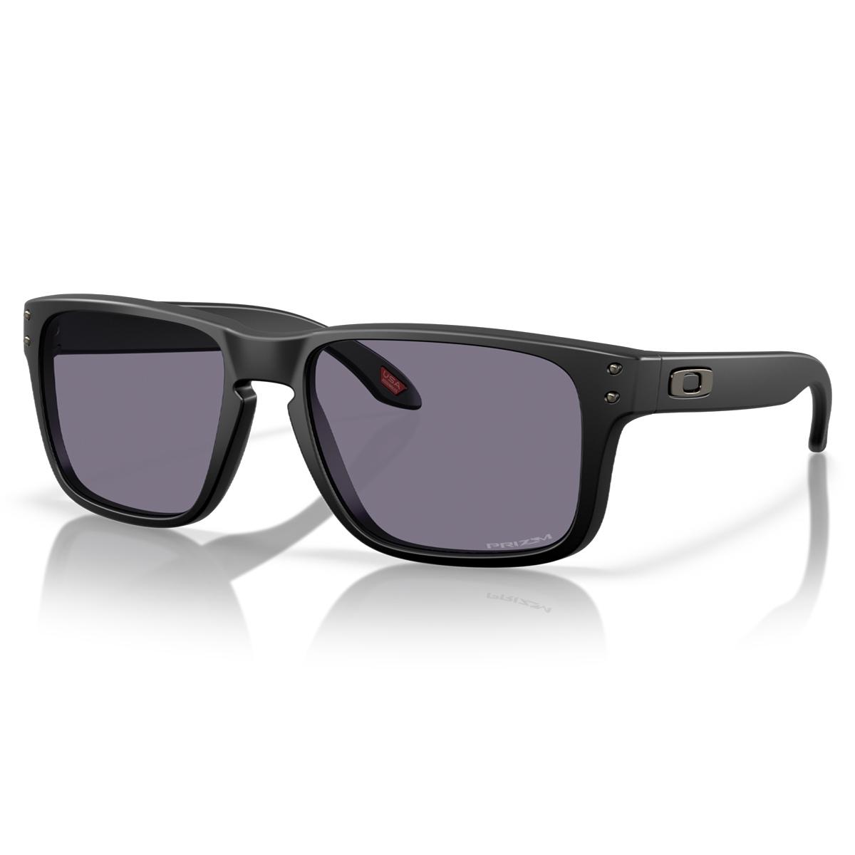 Holbrook S Oakley