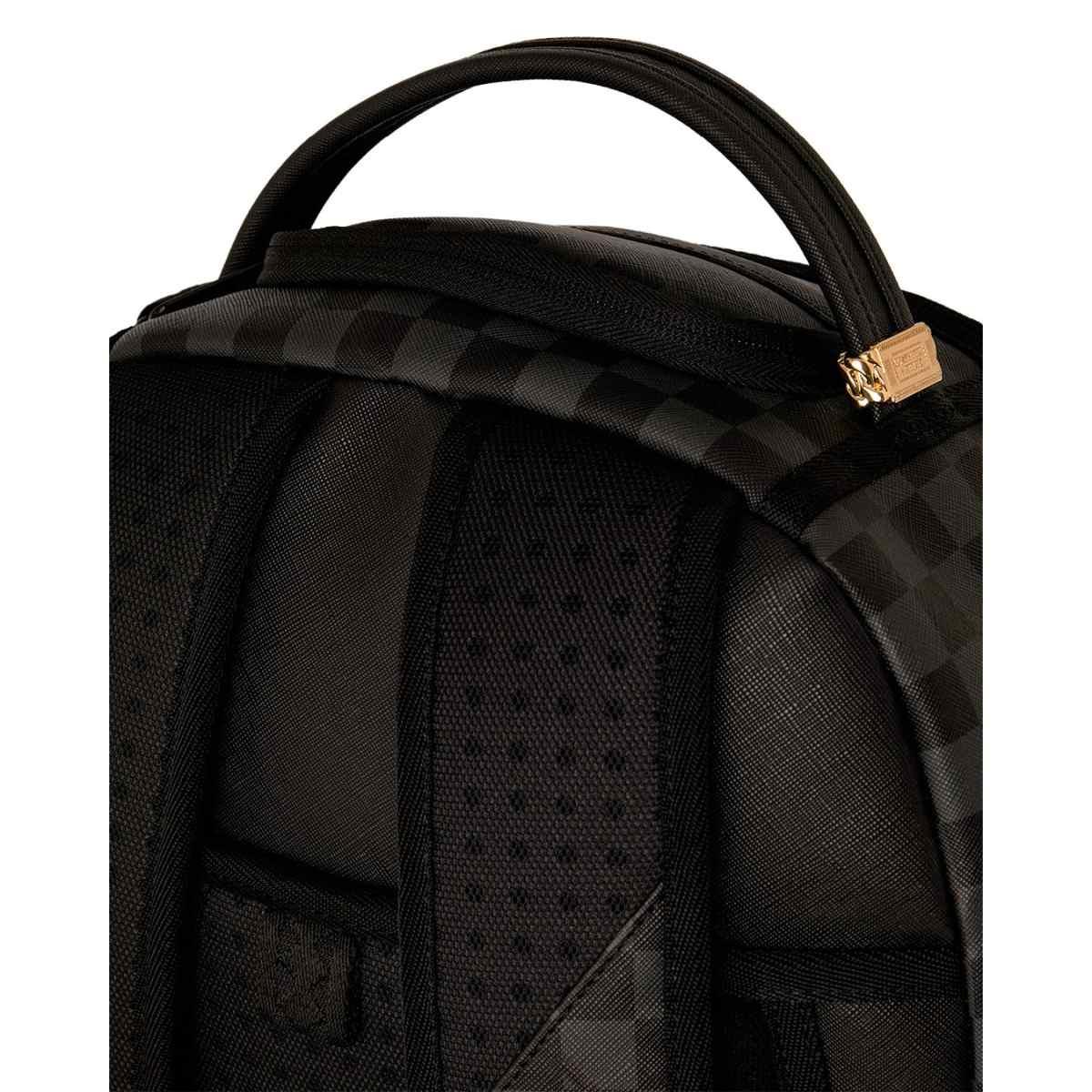 Looney Carrot Stash Sprayground
