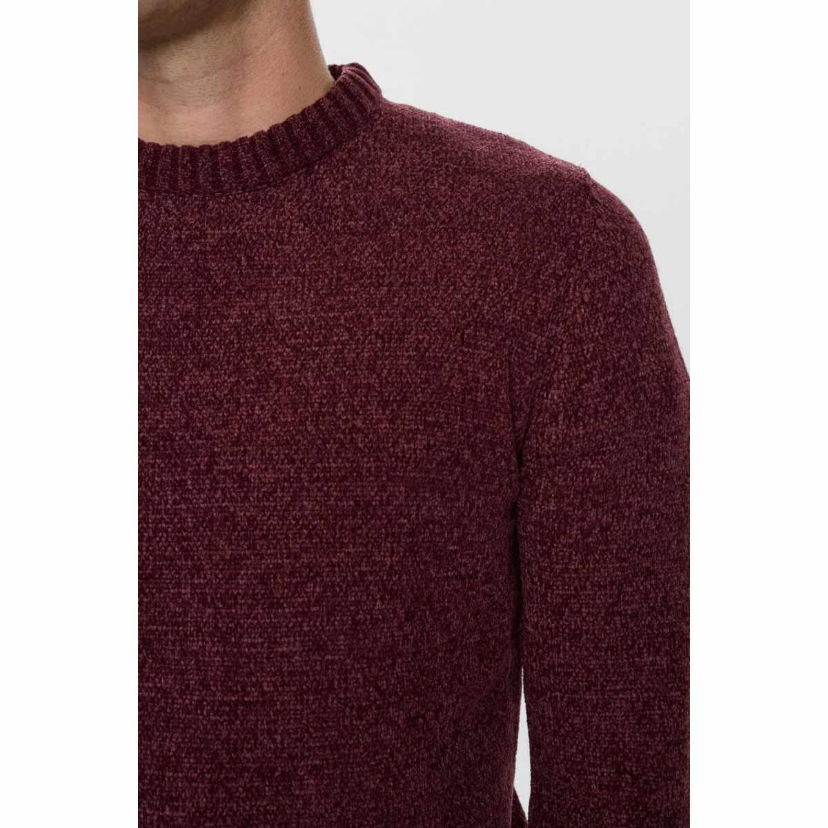 Aksune Chenille Knit Anerkjendt