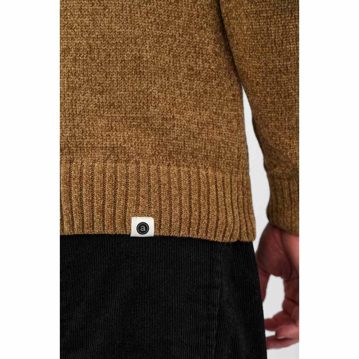 Aksune Chenille Knit Anerkjendt